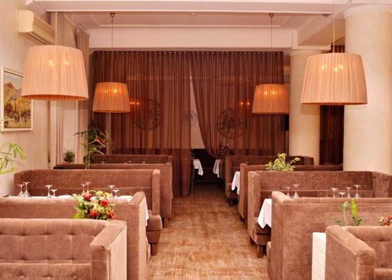 Optima Cherkasy Hotel Ngoại thất bức ảnh